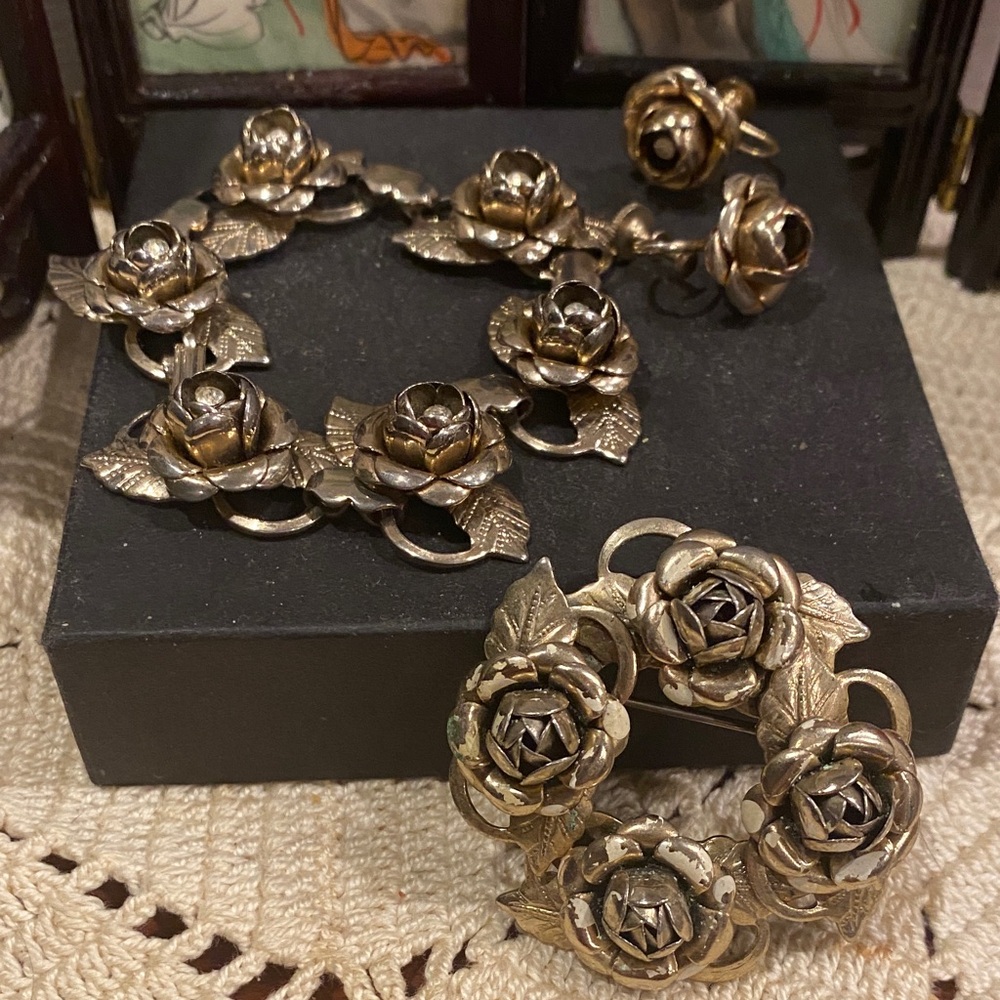 Elegant Silver and Gold Tone Cabbage Rose Jewelry Set